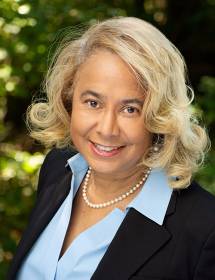 Roslyn Moore Crisp, DDS - Burlington East