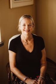 Kathy Bach